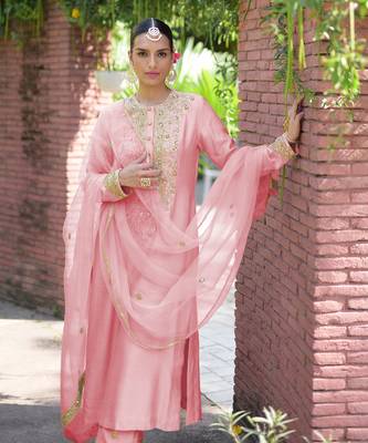 Pressed rose marori beads & sequin hand embroidered kurta set 2