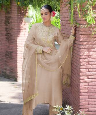 Beige marori beads & sequin hand embroidered kurta set 3