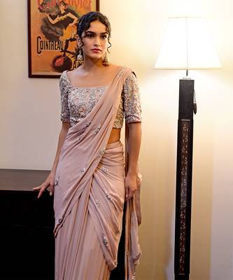 Metal chakra pink hand embroidered pre-draped saree set 1
