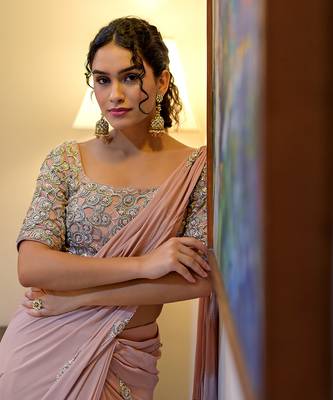Metal chakra pink hand embroidered pre-draped saree set 3