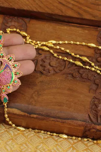 Gold platted peacock moppu chain