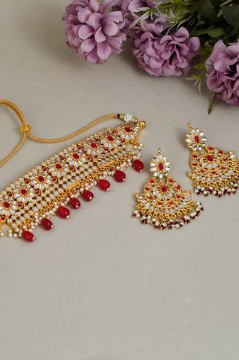 Traditional kundan jewellery set for woman