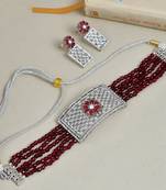 Chequered rose ad choker jewellery set