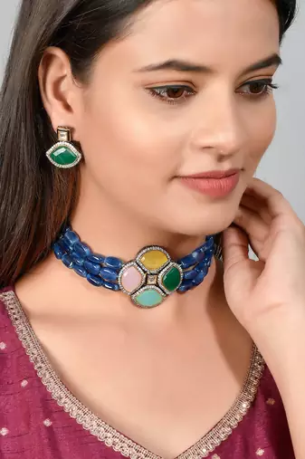 Blue layered choker necklace with multicolor centre