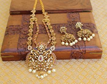 Matte finish necklace set 3