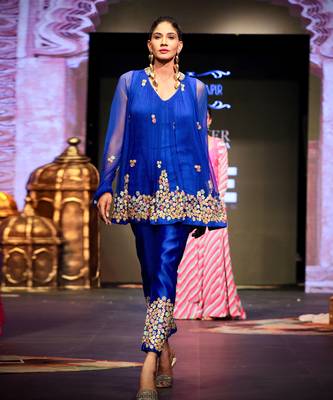 Electic blue floral tuinc pant set 3