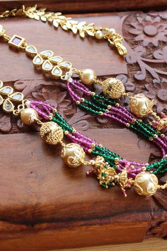 Lovely handmade bead necklace set
