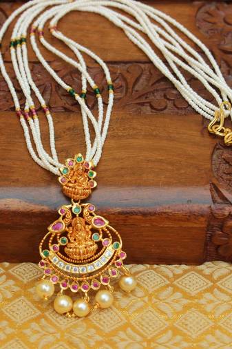Lovely temple pendant with beads mala