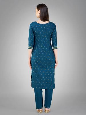 Women embroidered cotton blend blue kurta pant dupatta set 4
