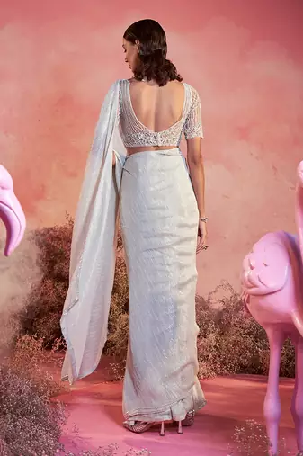 Aasma saree set in white