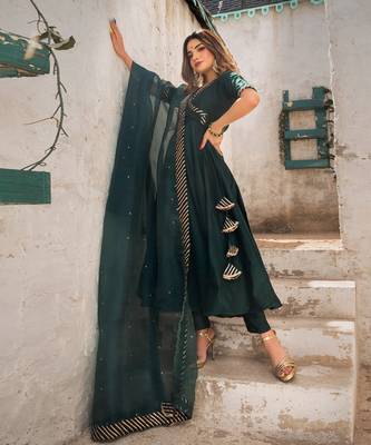 Poppy green angrakha set 1