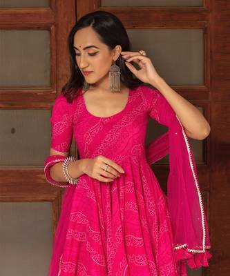 Pink bandhej anarkali set 3