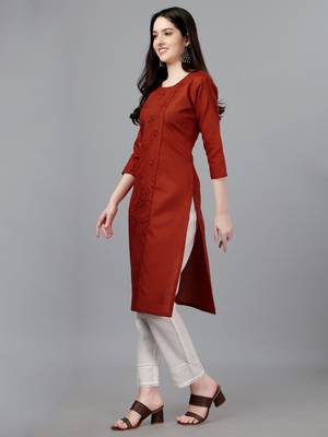 Women embroidered cotton blend straight kurti 3