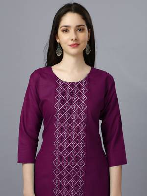 Women embroidered cotton blend straight kurti 3