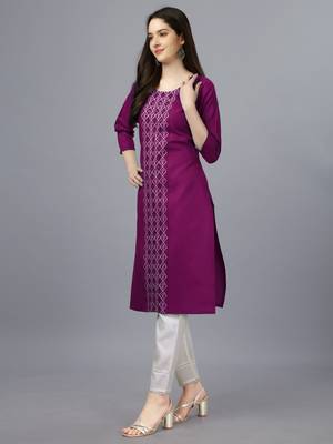Women embroidered cotton blend straight kurti 4