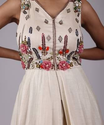 Ivory embroidered anarkali 4