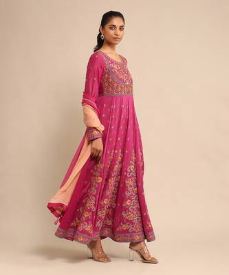 Pink embroidered kurta set 3