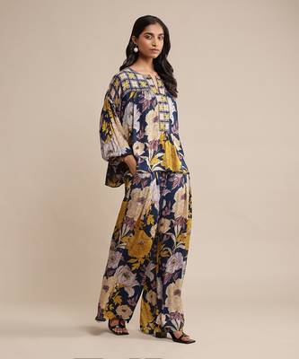Blue printed kurta plazzo set by RITU KUMAR 3