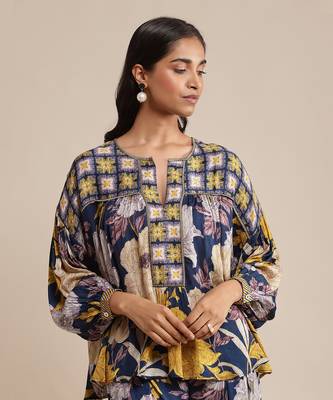 Blue printed kurta plazzo set by RITU KUMAR 5