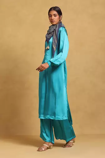 Blue soild kurta plazzo set By ritu kumar