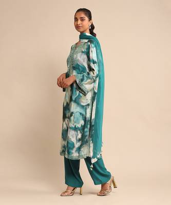 Teal embroidered kurta set by ritu kumar 2