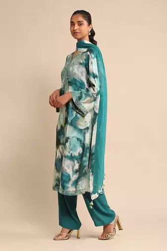 Teal embroidered kurta set by ritu kumar