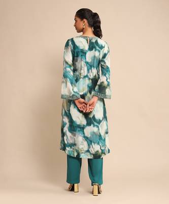 Teal embroidered kurta set by ritu kumar 4