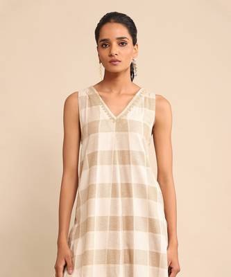 Beige checked kurta pant set 5