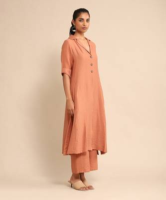 Pink solid kurta pant set by ritu kumar 3