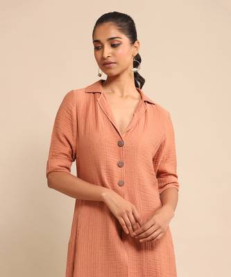 Pink solid kurta pant set by ritu kumar 5