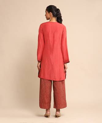 Red solid kurta By ritu kumar 4