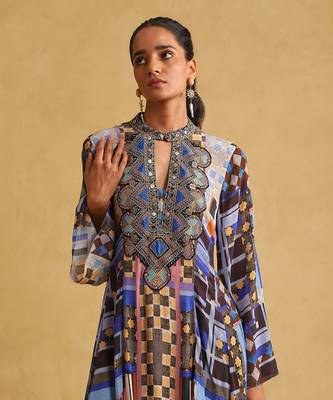 Blue printed kurta pant set By ritu kumar 5