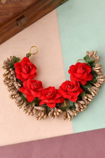 Women red & gold toned embellished hair accessory set