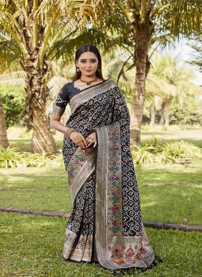 Black Handicraft Bandhani With Zari Weaving Rich Pallu Saree 4