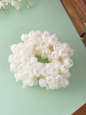 White mogra hair accessory set 1