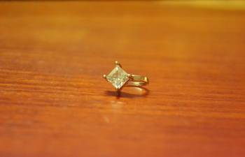 Sizzling gold floral diamond nose accessory clipon nosering or nosepin 1