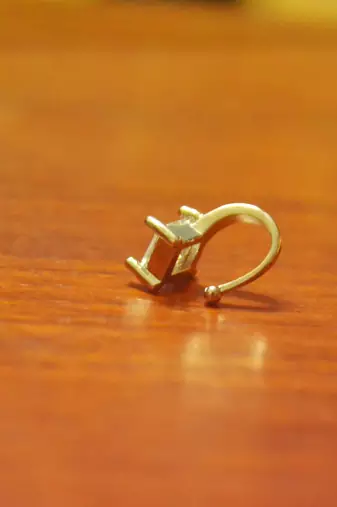 Sizzling gold floral diamond nose accessory clipon nosering or nosepin