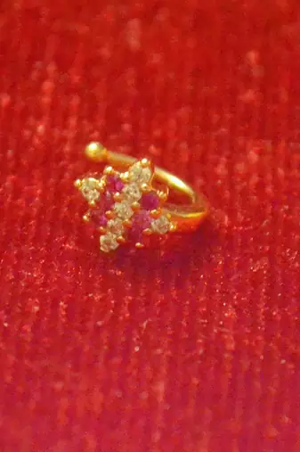 Sizzling gold floral diamond nose accessory clipon nosering or nosepin