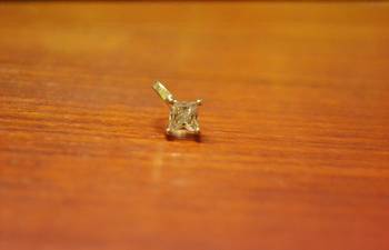 Sizzling gold floral diamond nose accessory clipon nosering or nosepin 3