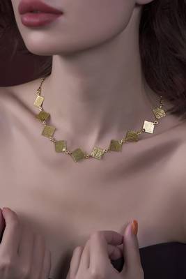 Golden luxe chunky collar 1