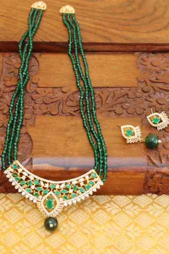 Gold platted beads necklace set
