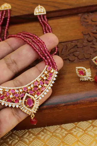 Gold platted beads necklace set