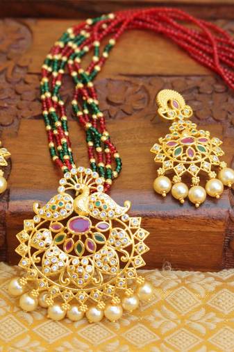 Gold platted peacock beads necklace set