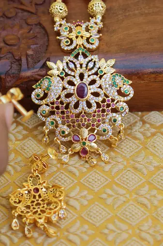 Gold platted peacock beads necklace set