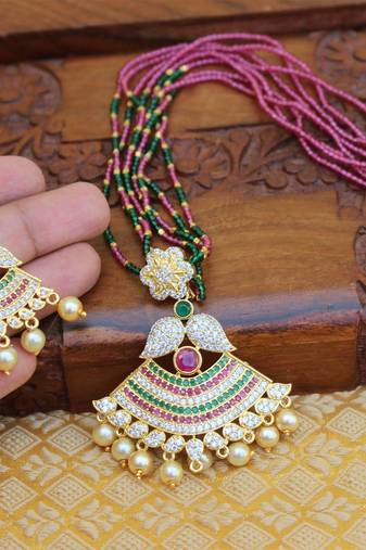 Gold platted beads necklace set