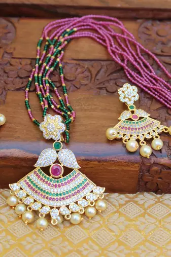 Gold platted beads necklace set