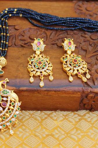 Gold platted peacock beads necklace set