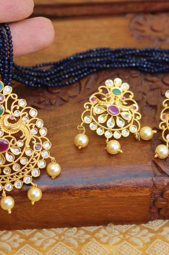 Gold platted peacock beads necklace set