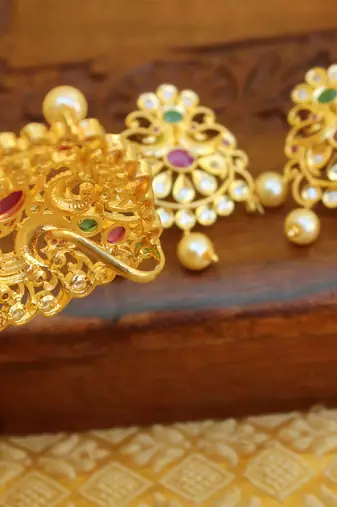 Gold platted peacock beads necklace set
