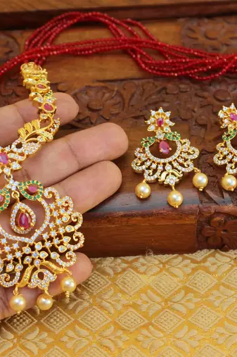 Gold platted beads necklace set